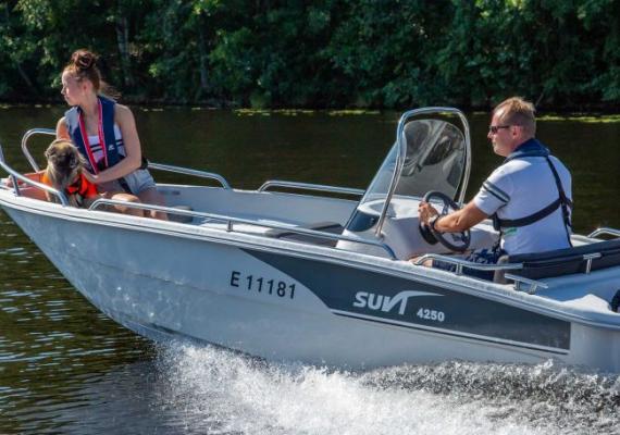 Suvi 4250 Salomarine