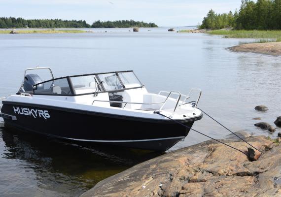 Husky R6 alumiinivene Salomarine