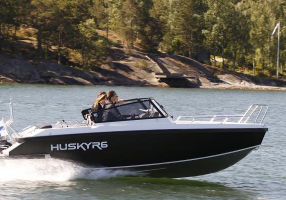 Husky R6 alumiinivene Salomarine