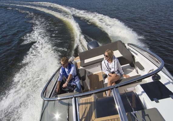 Finnmaster T7 Salomarine